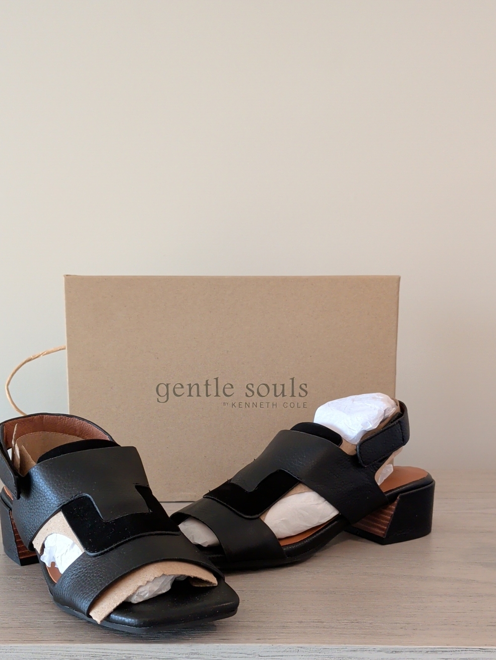 Gentle Souls NIB 8.5 Leather &Suede Sandals